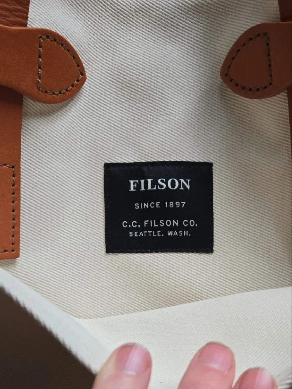 NWT Filson Cream Canvas Tote with Tan Leather Handles - Picture 2 of 6